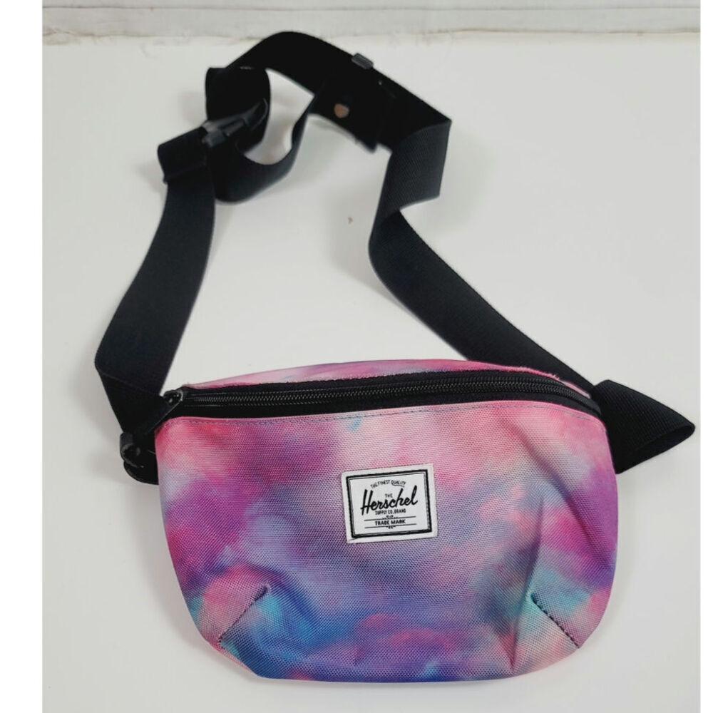 Herschel Fourteen Waist Pack in Cloudburst